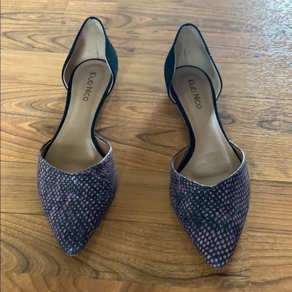 Snakeskin flat